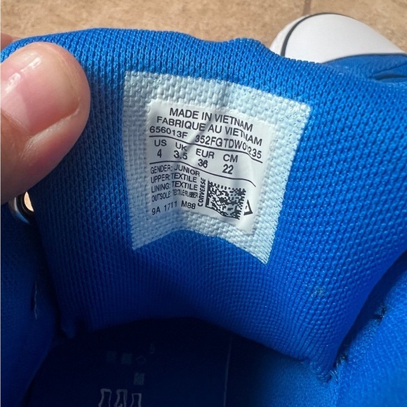 Blue high top converse - Picture 4 of 5